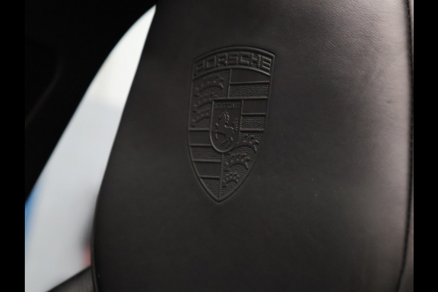 Porsche Cayenne 3.0 E-Hybrid [SPORT CHRONO, ADAPTIEVE LUCHTVERING, HEAD-UP, SOFT CLOSE, BURMESTER 3D, KEYLESS, SFEERVERLICHTING, TREKHAAK, STOELVENTILATIE, PDLS, SPORTUITLAAT, NIEUWSTAAT]