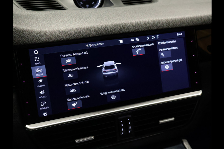 Porsche Cayenne 3.0 E-Hybrid [SPORT CHRONO, ADAPTIEVE LUCHTVERING, HEAD-UP, SOFT CLOSE, BURMESTER 3D, KEYLESS, SFEERVERLICHTING, TREKHAAK, STOELVENTILATIE, PDLS, SPORTUITLAAT, NIEUWSTAAT]