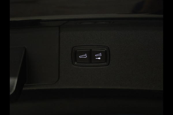 Porsche Cayenne 3.0 E-Hybrid [SPORT CHRONO, ADAPTIEVE LUCHTVERING, HEAD-UP, SOFT CLOSE, BURMESTER 3D, KEYLESS, SFEERVERLICHTING, TREKHAAK, STOELVENTILATIE, PDLS, SPORTUITLAAT, NIEUWSTAAT]