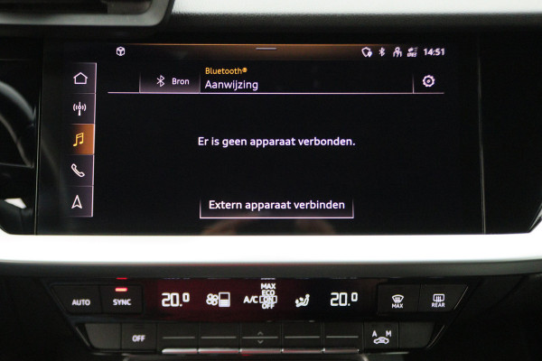 Audi A3 Sportback 30 TFSI Business edition Virtual Cockpit, Climate, Cruise, Apple Carplay, DAB, LED, Trekhaak, 17''