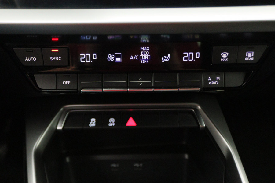 Audi A3 Sportback 30 TFSI Business edition Virtual Cockpit, Climate, Cruise, Apple Carplay, DAB, LED, Trekhaak, 17''