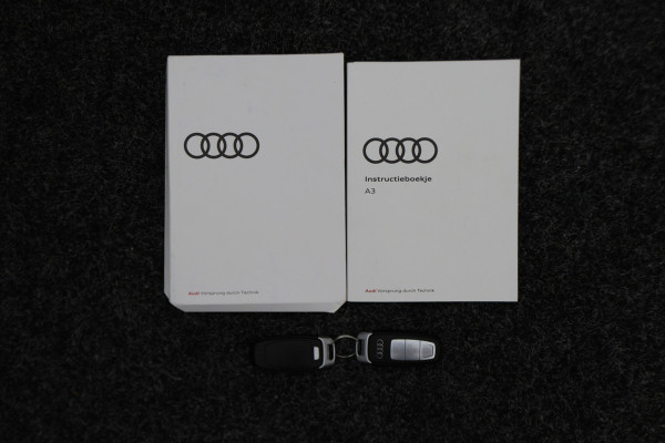 Audi A3 Sportback 30 TFSI Business edition Virtual Cockpit, Climate, Cruise, Apple Carplay, DAB, LED, Trekhaak, 17''