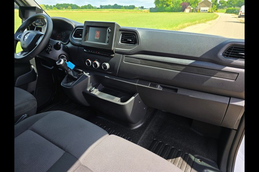 Renault Master T35 2.3 dCi Lowliner - 145 Pk - Euro 6 - Navi - ParkeerCamera - Airco - Cruise Control