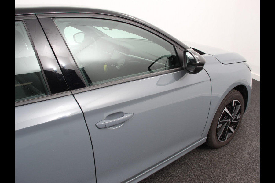 Opel Corsa 1.2 Turbo 100pk Automaat GS | Navigatie | Apple Carplay/Android Auto | Digitale Cockpit | Camera | Parkeer sensoren | Airco |