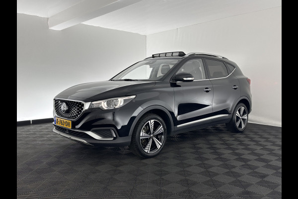 MG ZS EV Luxury 45 kWh (INCL-BTW) *PANO | FULL-LEATHER | CCS-FASTLOADER | KEYLESS | NAVI-FULLMAP | ADAPTIVE-CRUISE | CAMERA | HEATED-SPORTSEATS | CARPLAY | BLINDSPOT | DAB | LANE-ASSIST | 17"ALU*
