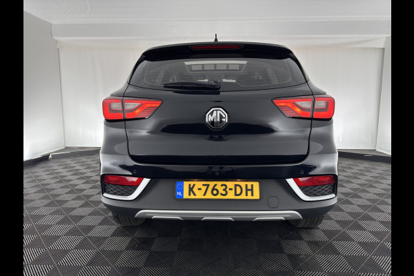 MG ZS EV Luxury 45 kWh (INCL-BTW) *PANO | FULL-LEATHER | CCS-FASTLOADER | KEYLESS | NAVI-FULLMAP | ADAPTIVE-CRUISE | CAMERA | HEATED-SPORTSEATS | CARPLAY | BLINDSPOT | DAB | LANE-ASSIST | 17"ALU*