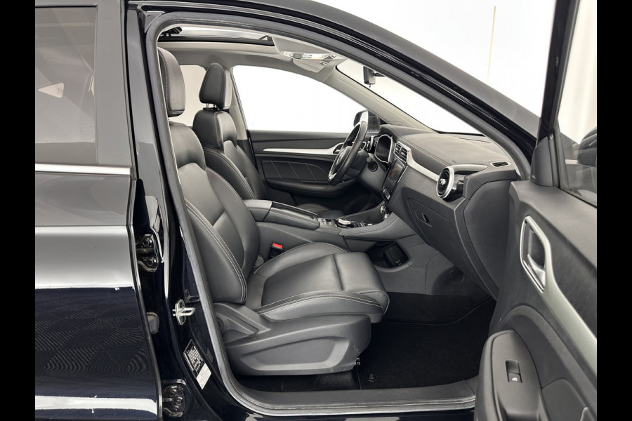 MG ZS EV Luxury 45 kWh (INCL-BTW) *PANO | FULL-LEATHER | CCS-FASTLOADER | KEYLESS | NAVI-FULLMAP | ADAPTIVE-CRUISE | CAMERA | HEATED-SPORTSEATS | CARPLAY | BLINDSPOT | DAB | LANE-ASSIST | 17"ALU*