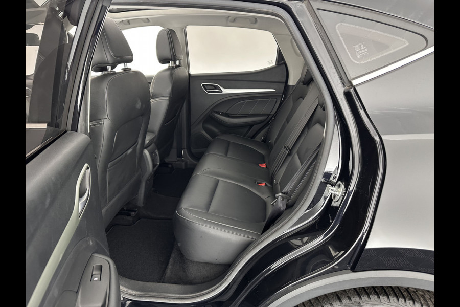 MG ZS EV Luxury 45 kWh (INCL-BTW) *PANO | FULL-LEATHER | CCS-FASTLOADER | KEYLESS | NAVI-FULLMAP | ADAPTIVE-CRUISE | CAMERA | HEATED-SPORTSEATS | CARPLAY | BLINDSPOT | DAB | LANE-ASSIST | 17"ALU*