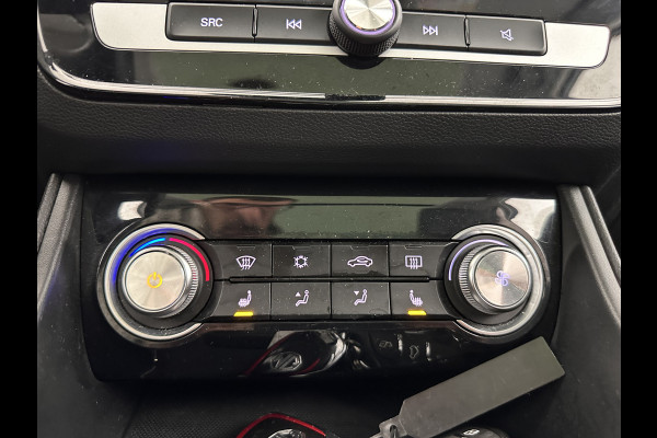 MG ZS EV Luxury 45 kWh (INCL-BTW) *PANO | FULL-LEATHER | CCS-FASTLOADER | KEYLESS | NAVI-FULLMAP | ADAPTIVE-CRUISE | CAMERA | HEATED-SPORTSEATS | CARPLAY | BLINDSPOT | DAB | LANE-ASSIST | 17"ALU*