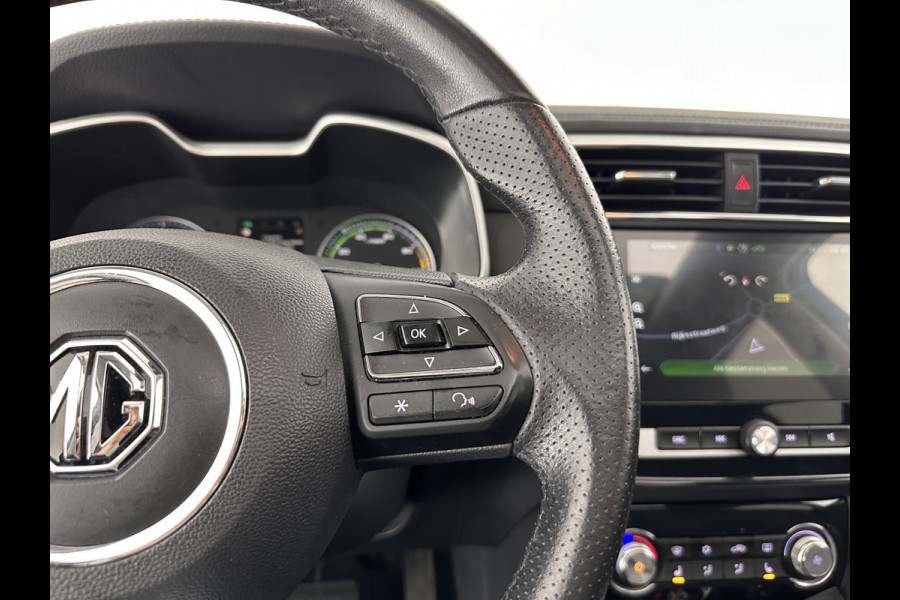 MG ZS EV Luxury 45 kWh (INCL-BTW) *PANO | FULL-LEATHER | CCS-FASTLOADER | KEYLESS | NAVI-FULLMAP | ADAPTIVE-CRUISE | CAMERA | HEATED-SPORTSEATS | CARPLAY | BLINDSPOT | DAB | LANE-ASSIST | 17"ALU*