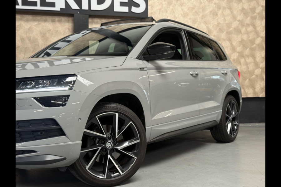 Škoda Karoq 2.0 TSI 4x4 Sportline Business | BTW | Nardo | Pano | Keyless | Trekhaak | 360 Camera | Sfeerverlichting