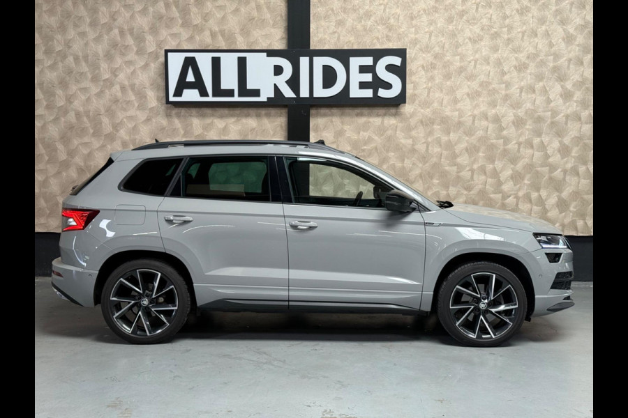 Škoda Karoq 2.0 TSI 4x4 Sportline Business | BTW | Nardo | Pano | Keyless | Trekhaak | 360 Camera | Sfeerverlichting