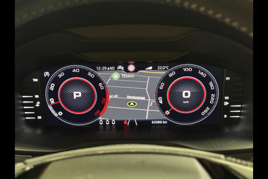 Škoda Karoq 2.0 TSI 4x4 Sportline Business | BTW | Nardo | Pano | Keyless | Trekhaak | 360 Camera | Sfeerverlichting