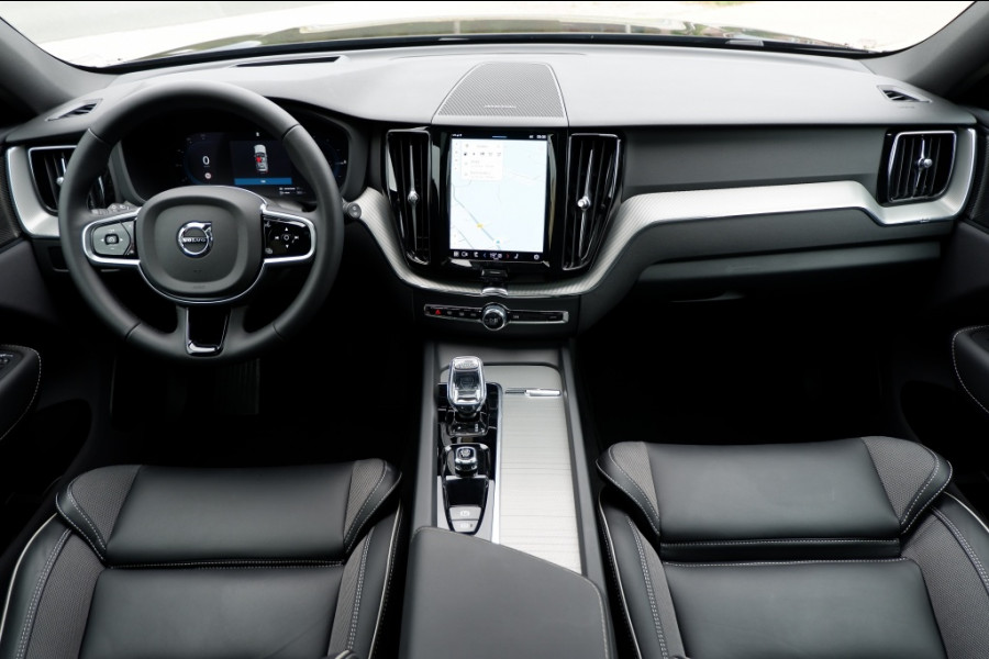 Volvo XC60 2.0 T6 AWD Plug in Hybrid 350PK Plus Black Edition Long Range