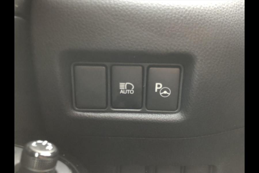 Toyota C-HR 1.8 Hybrid Style Bi-Tone | Trekhaak, JBL, LED Pakket, Navigatie, Dodehoekherkenning, Parkeersensoren, Stoel + Stuurverwarming
