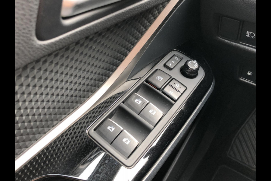 Toyota C-HR 1.8 Hybrid Style Bi-Tone | Trekhaak, JBL, LED Pakket, Navigatie, Dodehoekherkenning, Parkeersensoren, Stoel + Stuurverwarming