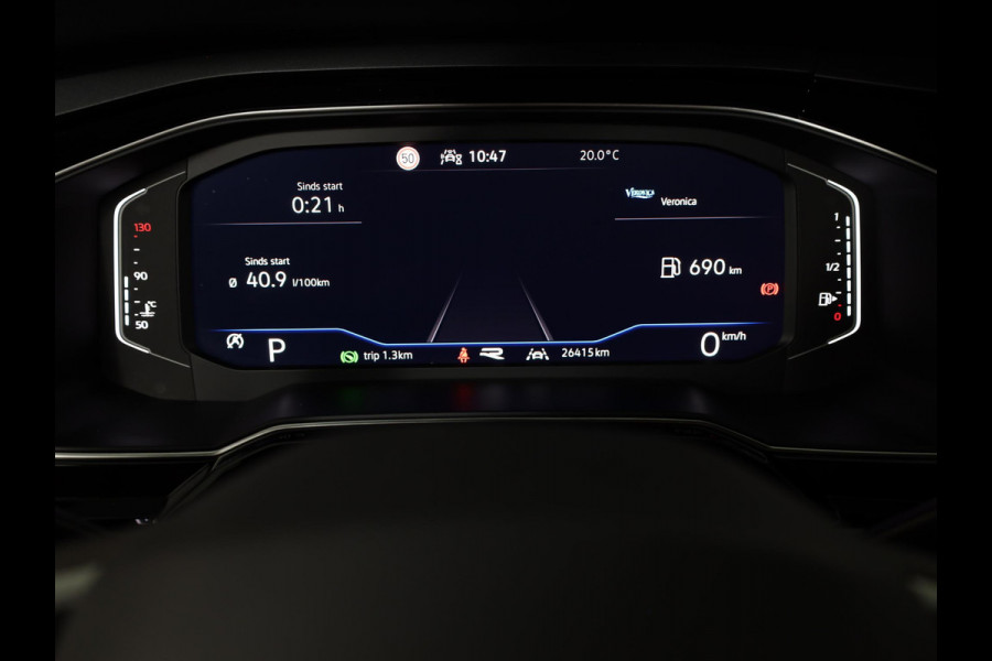 Volkswagen Polo 1.0 TSI R-Line 95 pk Automaat (DSG) | Verlengde garantie | Navigatie via App | Parkeersensoren | Adaptieve cruise control | Matrix LED koplampen |