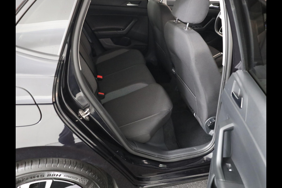 Volkswagen Polo 1.0 TSI Life Edition 95 pk Automaat (DSG) | Verlengde garantie | Navigatie via App | Parkeersensoren achter | Achteruitrijcamera | Adaptieve cruise control | LED koplampen |