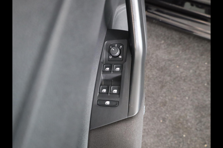 Volkswagen Polo 1.0 TSI Life Edition 95 pk Automaat (DSG) | Verlengde garantie | Navigatie via App | Parkeersensoren achter | Achteruitrijcamera | Adaptieve cruise control | LED koplampen |