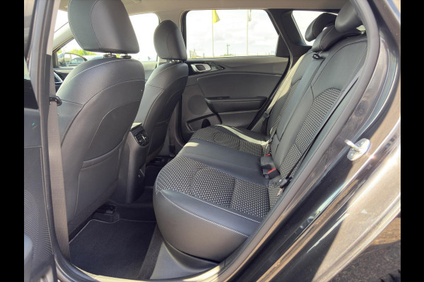 Kia Ceed Sportswagon 1.5 T-GDi DynamicPlusLine Automaat | Navi | Clima | Cruise | Stoel & Stuurverwarming | Camera | Apple Carplay & Android Auto |