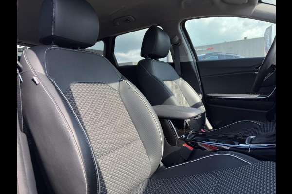 Kia Ceed Sportswagon 1.5 T-GDi DynamicPlusLine Automaat | Navi | Clima | Cruise | Stoel & Stuurverwarming | Camera | Apple Carplay & Android Auto |