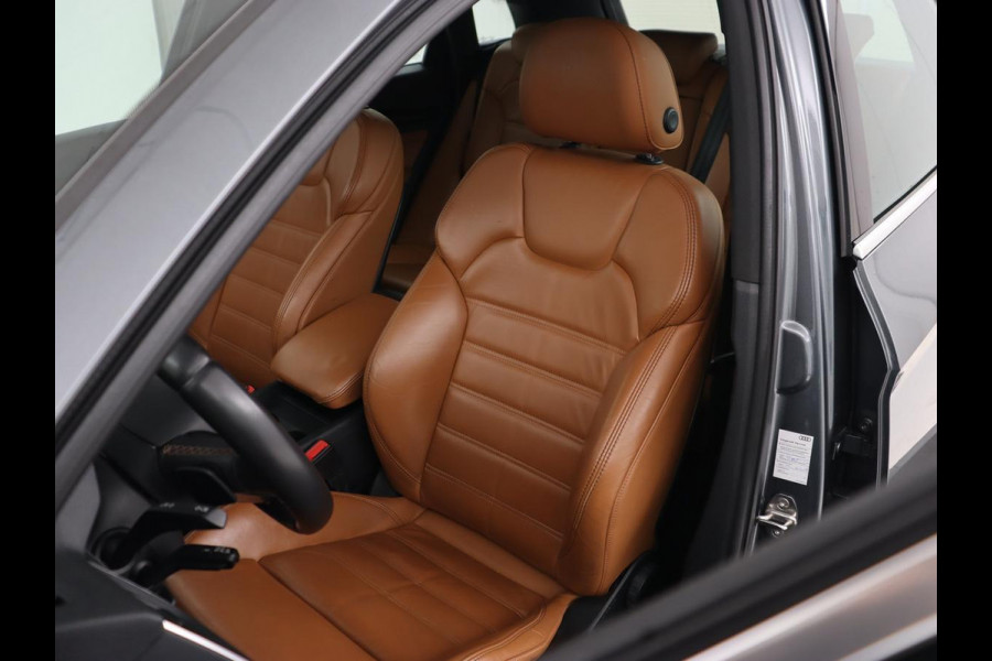 Audi Q5 50 TFSIe quattro S edition | Leder | Luchtvering | Stoelverwarming | Trekhaak | Full LED | Keyless | Navigatie | Sportstoelen