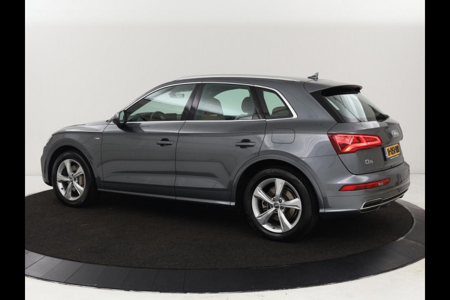 Audi Q5 50 TFSIe quattro S edition | Leder | Luchtvering | Stoelverwarming | Trekhaak | Full LED | Keyless | Navigatie | Sportstoelen