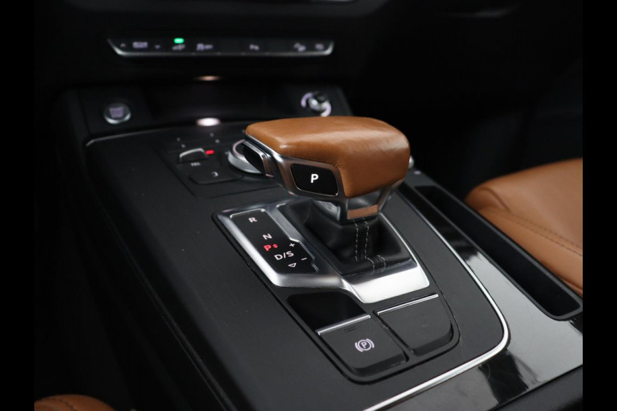 Audi Q5 50 TFSIe quattro S edition | Leder | Luchtvering | Stoelverwarming | Trekhaak | Full LED | Keyless | Navigatie | Sportstoelen
