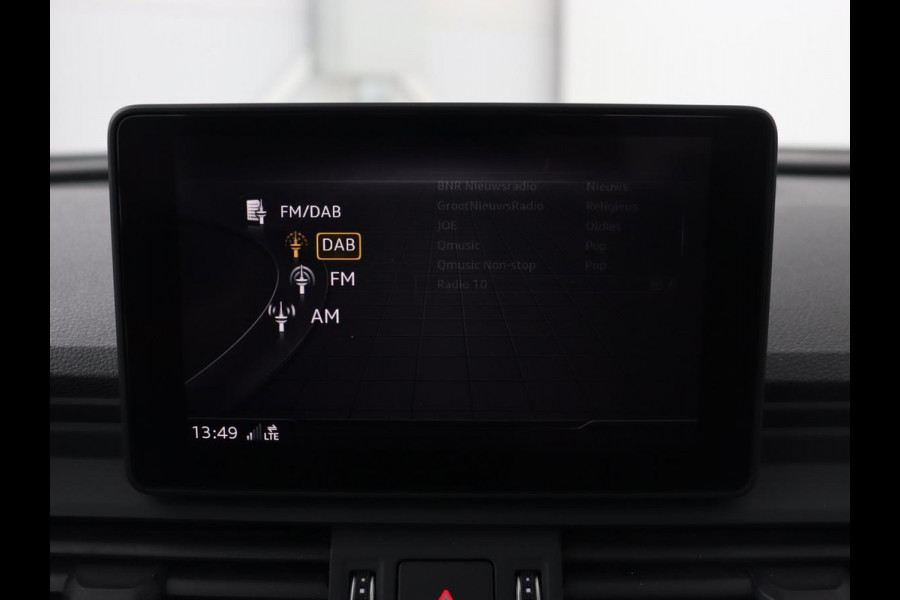 Audi Q5 50 TFSIe quattro S edition | Leder | Luchtvering | Stoelverwarming | Trekhaak | Full LED | Keyless | Navigatie | Sportstoelen