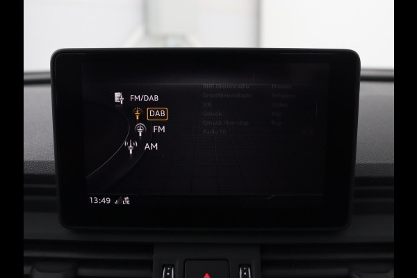 Audi Q5 50 TFSIe quattro S edition | Leder | Luchtvering | Stoelverwarming | Trekhaak | Full LED | Keyless | Navigatie | Sportstoelen