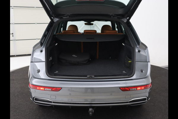Audi Q5 50 TFSIe quattro S edition | Leder | Luchtvering | Stoelverwarming | Trekhaak | Full LED | Keyless | Navigatie | Sportstoelen