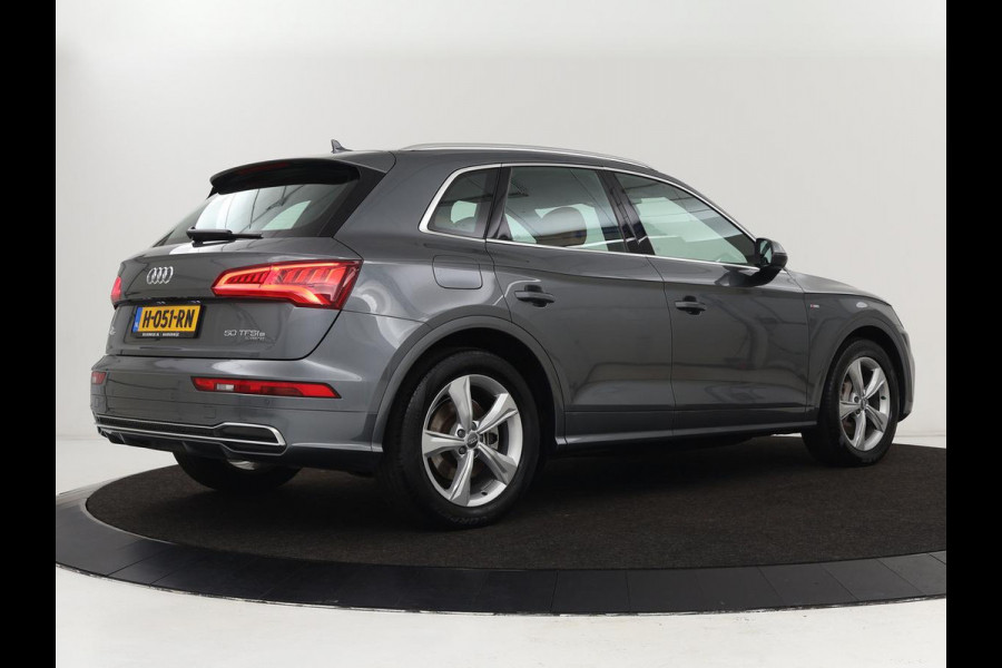 Audi Q5 50 TFSIe quattro S edition | Leder | Luchtvering | Stoelverwarming | Trekhaak | Full LED | Keyless | Navigatie | Sportstoelen