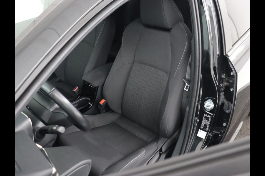 Toyota Corolla 1.8 Hybrid Business Plus | Stoelverwarming | Camera | Adaptive cruise | Carplay | Keyless | Full LED | Climate control | DAB | Bluetooth