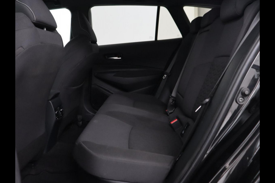 Toyota Corolla 1.8 Hybrid Business Plus | Stoelverwarming | Camera | Adaptive cruise | Carplay | Keyless | Full LED | Climate control | DAB | Bluetooth