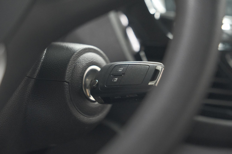 Opel KARL 1.0 Rocks Online Edition | Cruise Control | Airco | DAB Radio | Elektrische Ramen