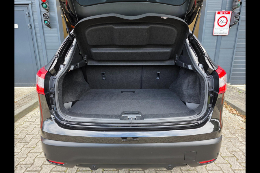 Nissan QASHQAI 1.2 N-Connecta / NAP !! / PANODAK / KEYLESS / STOELVERW. / DAB+ / 360CAM. / P.SENSOR V+A / NWE BEURT / GARANTIE !