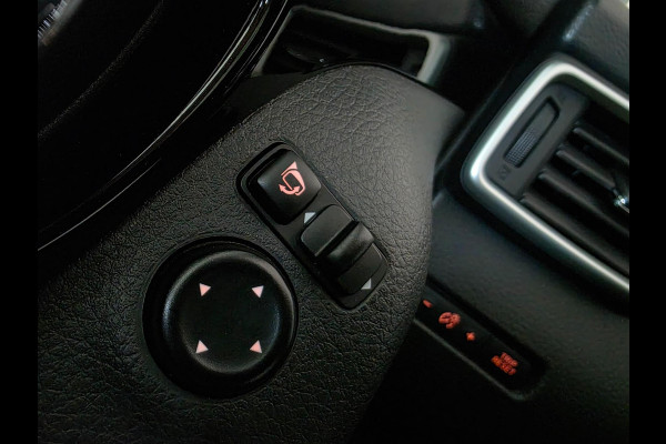 Nissan QASHQAI 1.2 N-Connecta / NAP !! / PANODAK / KEYLESS / STOELVERW. / DAB+ / 360CAM. / P.SENSOR V+A / NWE BEURT / GARANTIE !