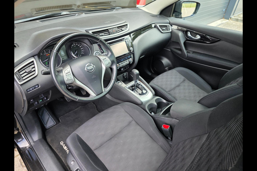 Nissan QASHQAI 1.2 N-Connecta / NAP !! / PANODAK / KEYLESS / STOELVERW. / DAB+ / 360CAM. / P.SENSOR V+A / NWE BEURT / GARANTIE !