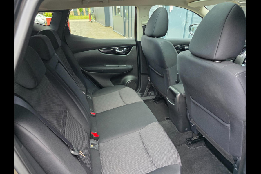 Nissan QASHQAI 1.2 N-Connecta / NAP !! / PANODAK / KEYLESS / STOELVERW. / DAB+ / 360CAM. / P.SENSOR V+A / NWE BEURT / GARANTIE !