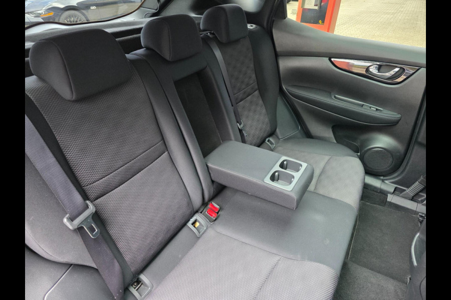 Nissan QASHQAI 1.2 N-Connecta / NAP !! / PANODAK / KEYLESS / STOELVERW. / DAB+ / 360CAM. / P.SENSOR V+A / NWE BEURT / GARANTIE !