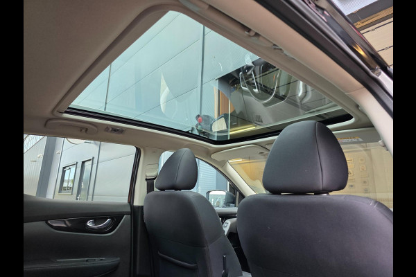 Nissan QASHQAI 1.2 N-Connecta / NAP !! / PANODAK / KEYLESS / STOELVERW. / DAB+ / 360CAM. / P.SENSOR V+A / NWE BEURT / GARANTIE !