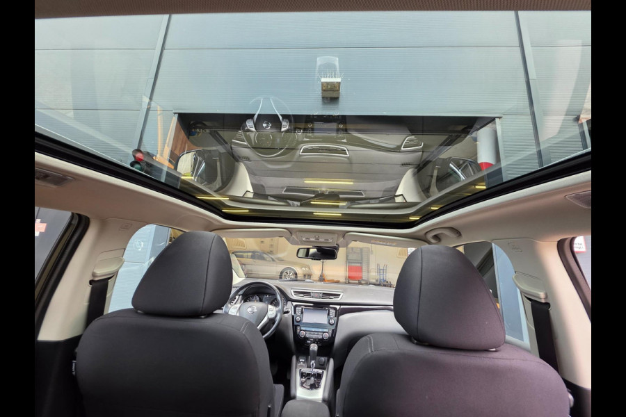 Nissan QASHQAI 1.2 N-Connecta / NAP !! / PANODAK / KEYLESS / STOELVERW. / DAB+ / 360CAM. / P.SENSOR V+A / NWE BEURT / GARANTIE !