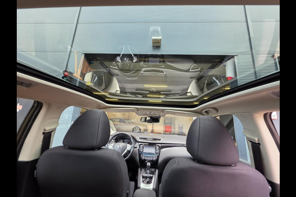 Nissan QASHQAI 1.2 N-Connecta / NAP !! / PANODAK / KEYLESS / STOELVERW. / DAB+ / 360CAM. / P.SENSOR V+A / NWE BEURT / GARANTIE !