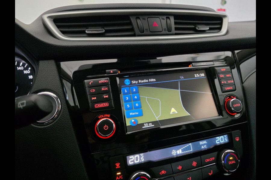 Nissan QASHQAI 1.2 N-Connecta / NAP !! / PANODAK / KEYLESS / STOELVERW. / DAB+ / 360CAM. / P.SENSOR V+A / NWE BEURT / GARANTIE !