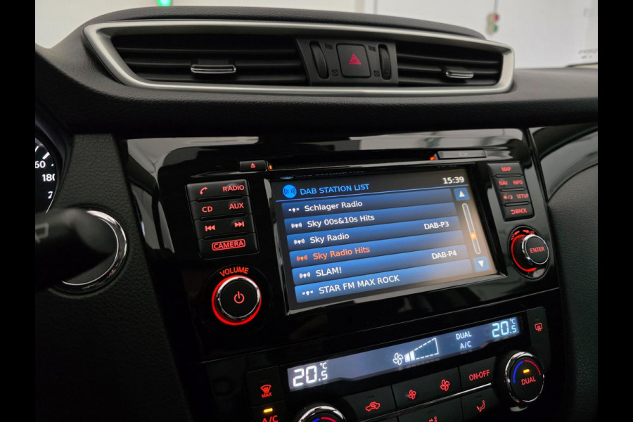 Nissan QASHQAI 1.2 N-Connecta / NAP !! / PANODAK / KEYLESS / STOELVERW. / DAB+ / 360CAM. / P.SENSOR V+A / NWE BEURT / GARANTIE !