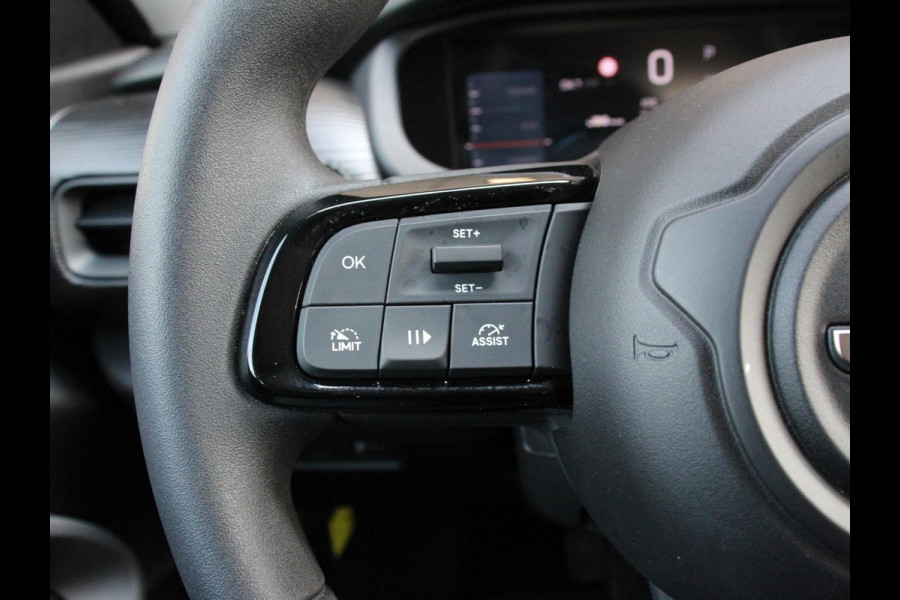 Jeep Avenger Longitude 54 kWh Automaat | Navigatie | Apple Carplay/ Android Auto | Parkeersensor achter | Cruise Control | Stoelverwarming | Full LED | Virtual Cockpit | Climate Control
