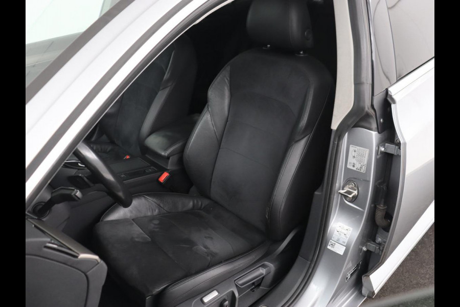 Volkswagen Arteon 2.0 TDI Elegance | Panoramadak | Stoelverwarming | Camera | Leder/Alcantara | Virtual Cockpit | Adaptive cruise | Keyless | LED Plus | Carplay | Navigatie