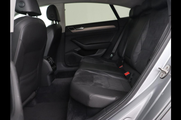 Volkswagen Arteon 2.0 TDI Elegance | Panoramadak | Stoelverwarming | Camera | Leder/Alcantara | Virtual Cockpit | Adaptive cruise | Keyless | LED Plus | Carplay | Navigatie