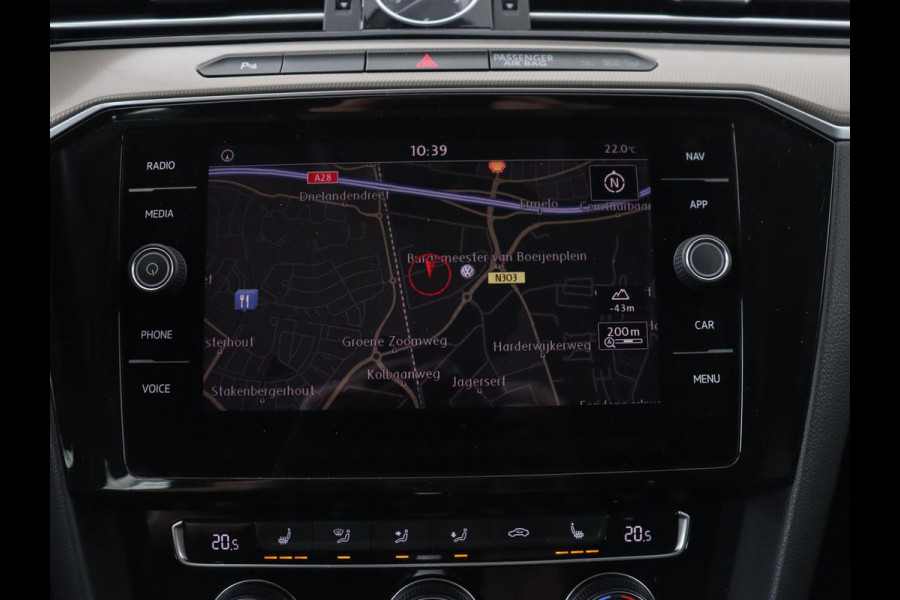 Volkswagen Arteon 2.0 TDI Elegance | Panoramadak | Stoelverwarming | Camera | Leder/Alcantara | Virtual Cockpit | Adaptive cruise | Keyless | LED Plus | Carplay | Navigatie