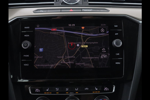 Volkswagen Arteon 2.0 TDI Elegance | Panoramadak | Stoelverwarming | Camera | Leder/Alcantara | Virtual Cockpit | Adaptive cruise | Keyless | LED Plus | Carplay | Navigatie